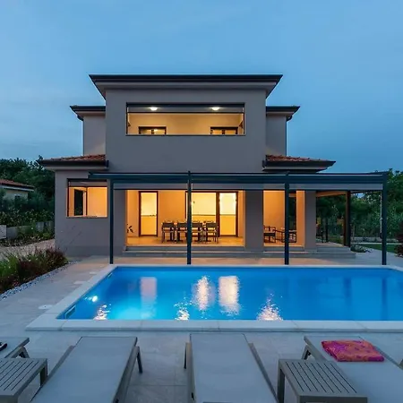 Karina Holiday home